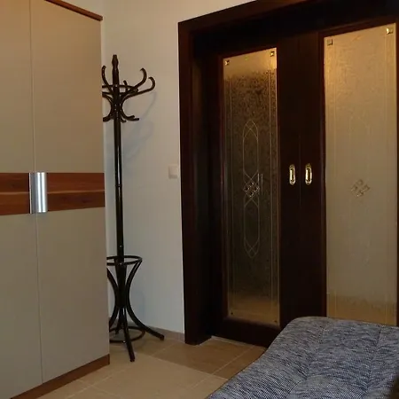 شقة فندقية Hamelika 3*